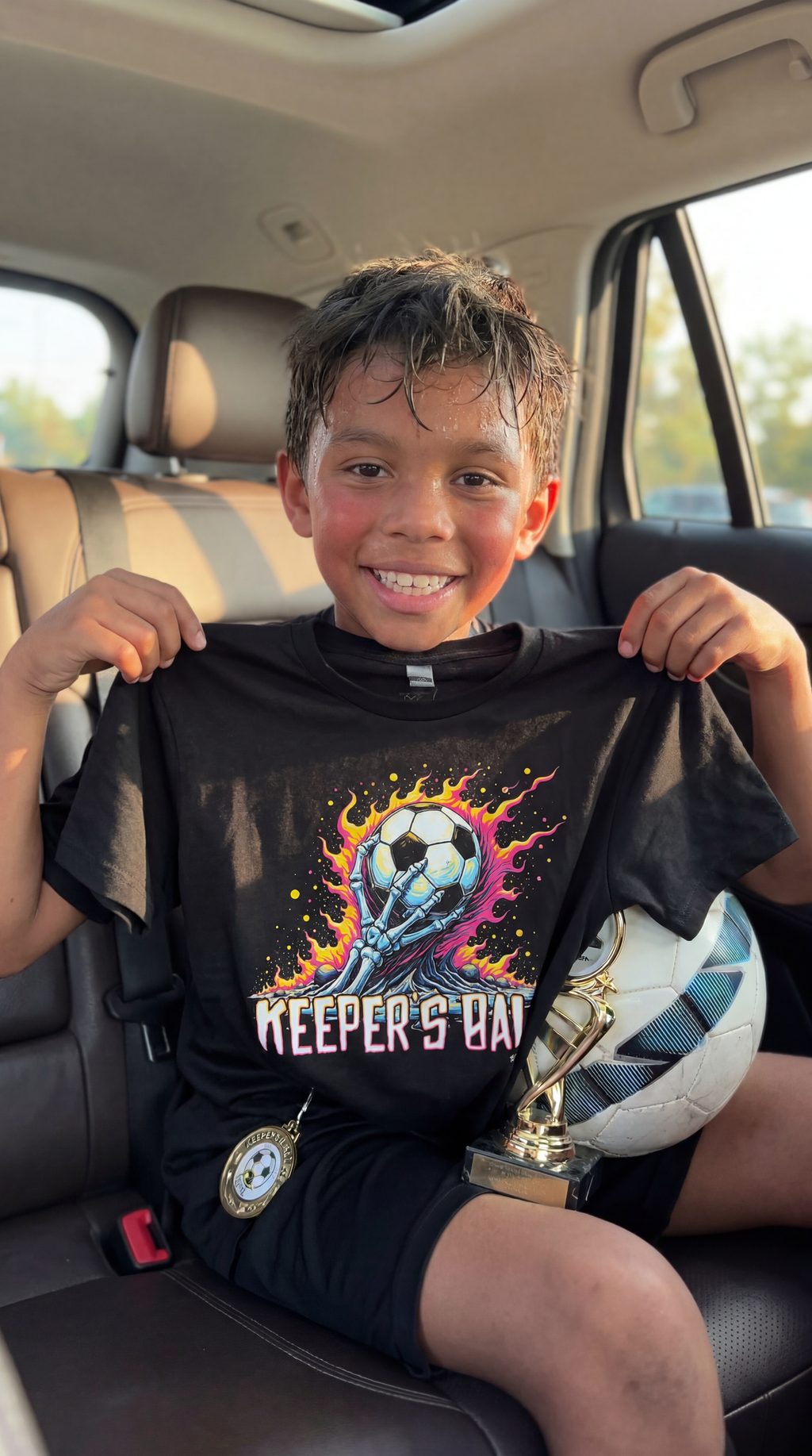 Keepers Ball - Adults Football T-shirt - UK